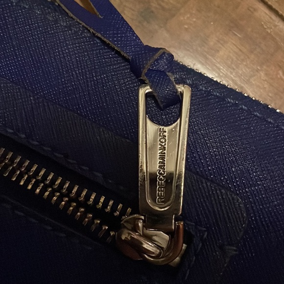 Rebecca Minkoff Avery Saffiano Bright Blue - Picture 4 of 6